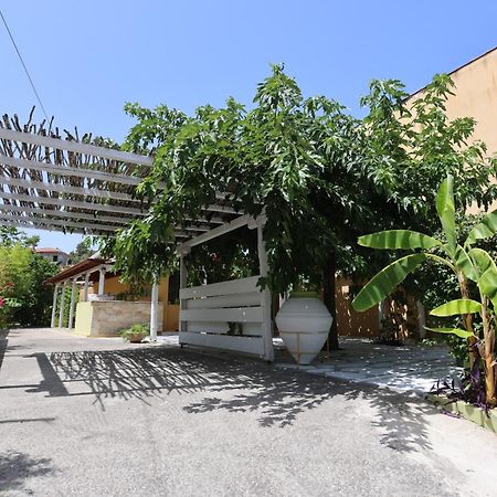 Madlen Apartments Néa Szkióni Kültér fotó